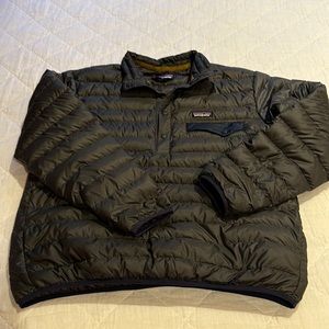 Patagonia pullover never worn down. Men’s.